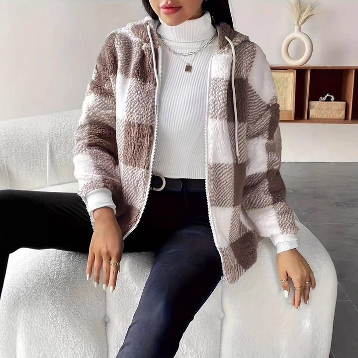 Veste de transition pour femmes en matériau teddy doux avec motif tartan Levoire