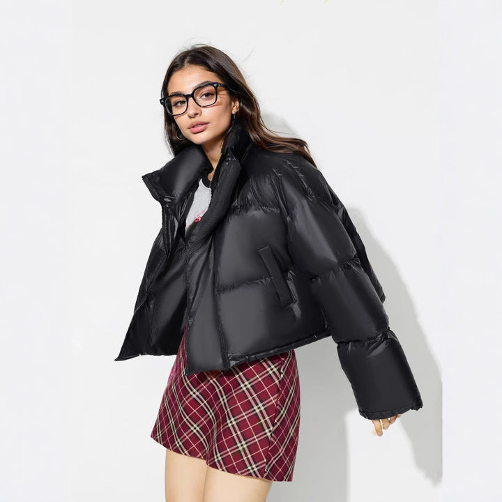 Veste en duvet tendance pour femmes avec épaules tombantes et col tendance Levoire