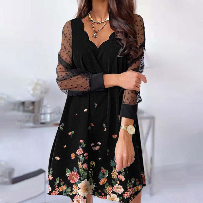 Levoire | Robe longue à manches longues en filet transparent avec décolleté en V