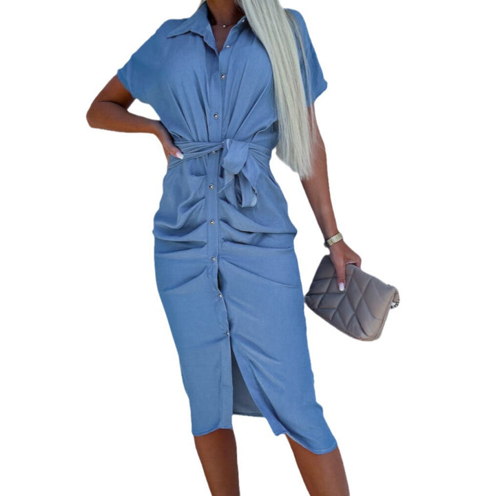 Robe chemise femme avec ceinture et détail de bouton Levoire