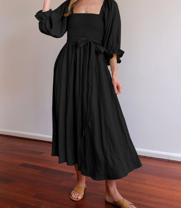 Levoire | Robe Française Avec Des Manches Cloche Noir