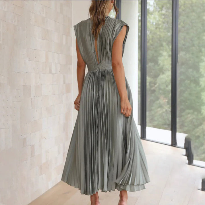 Levoire | Élégante Robe Maxi Plissée Électrique