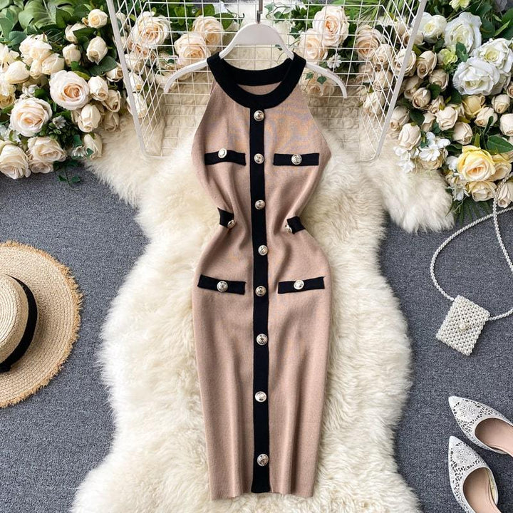 Levoire | robe longue ajustée à col rond avec décoration de bouton Une taille Khaki