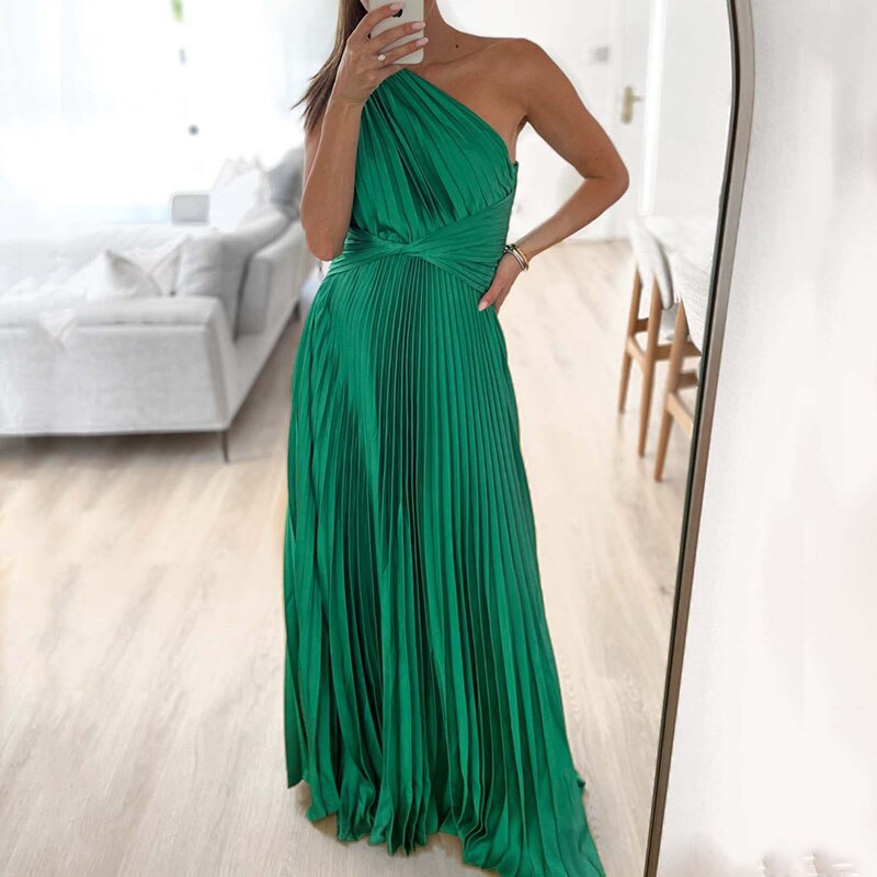 Levoire | Satinpuddings Plissé Lyskostakk Robes Longues