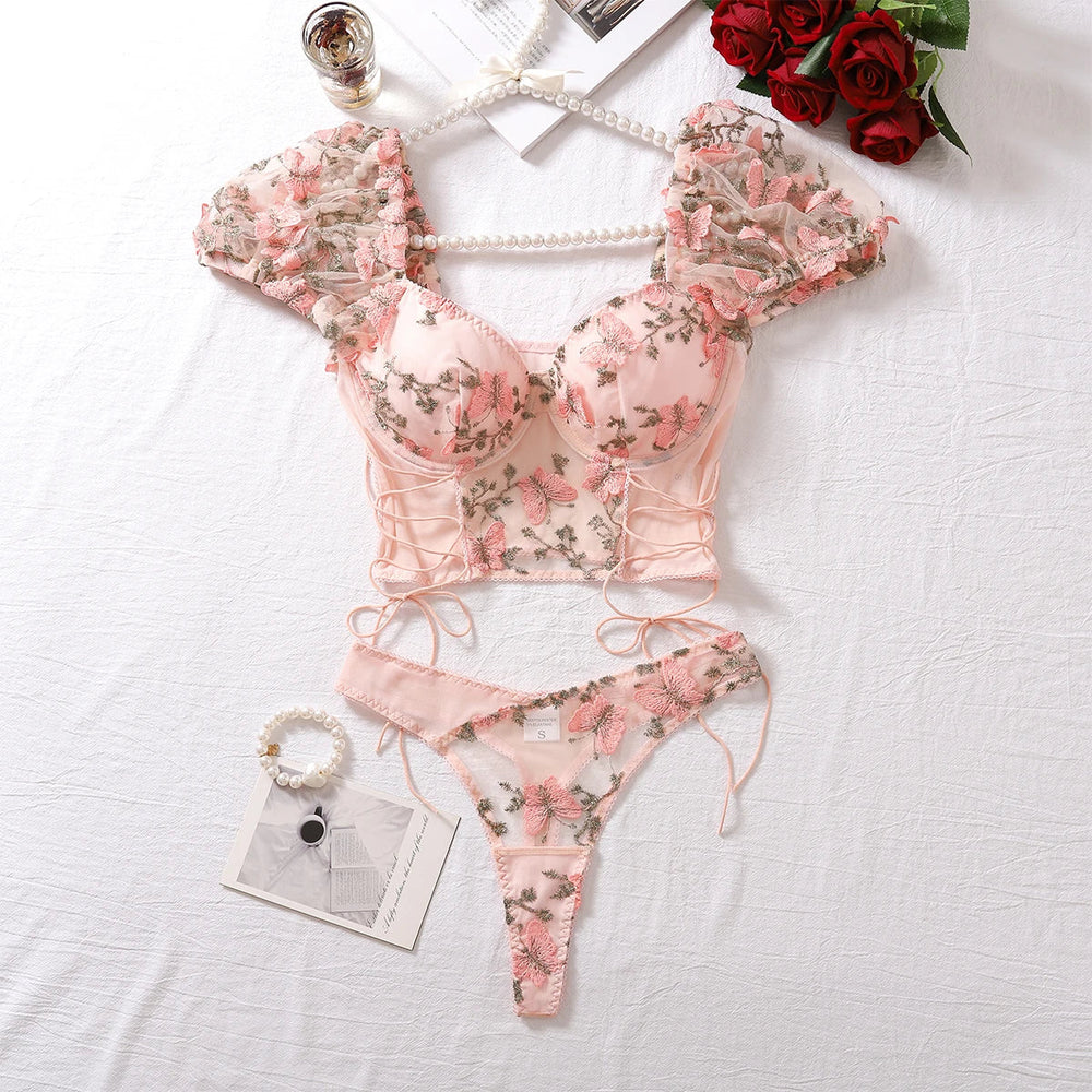 Levoire | Lingerie Complète Avec Broderie Décorative Rosa