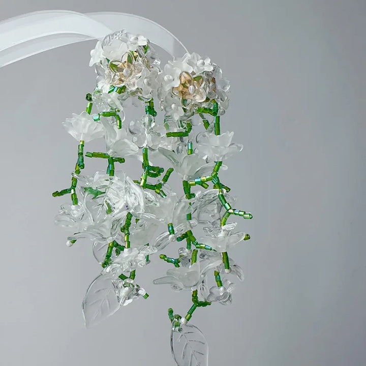 Levoire | Boucles D'Oreilles Fleuries Japonaises Transparent Blanc