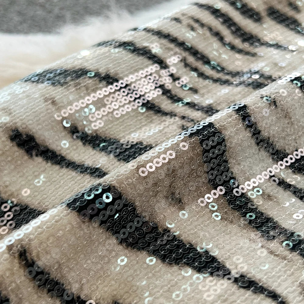 Levoire | Jupe En Simili Cuir Imprimé Léopard Pour Un Look Sauvage Et Moderne