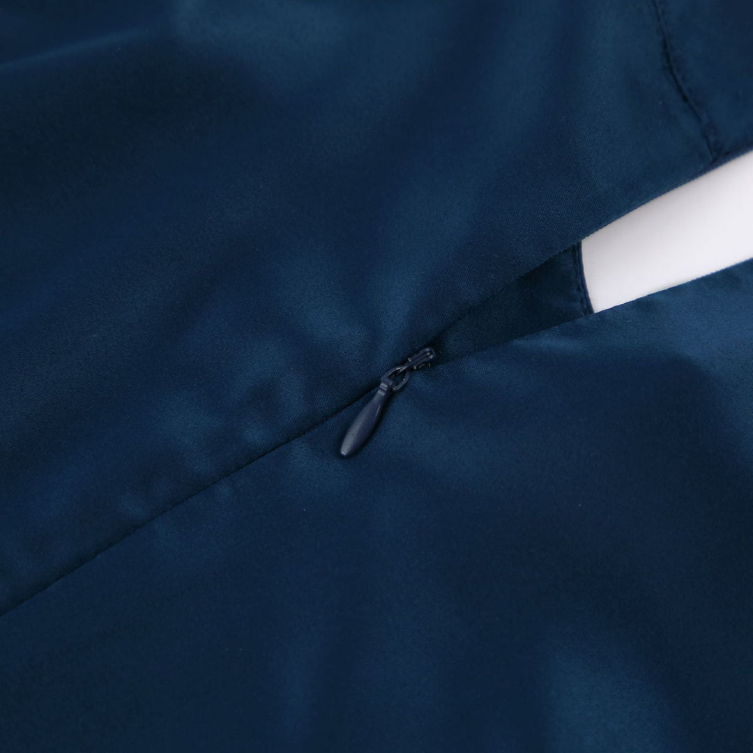 Levoire | Robe Bleu Marine Satin Manches Lanternes