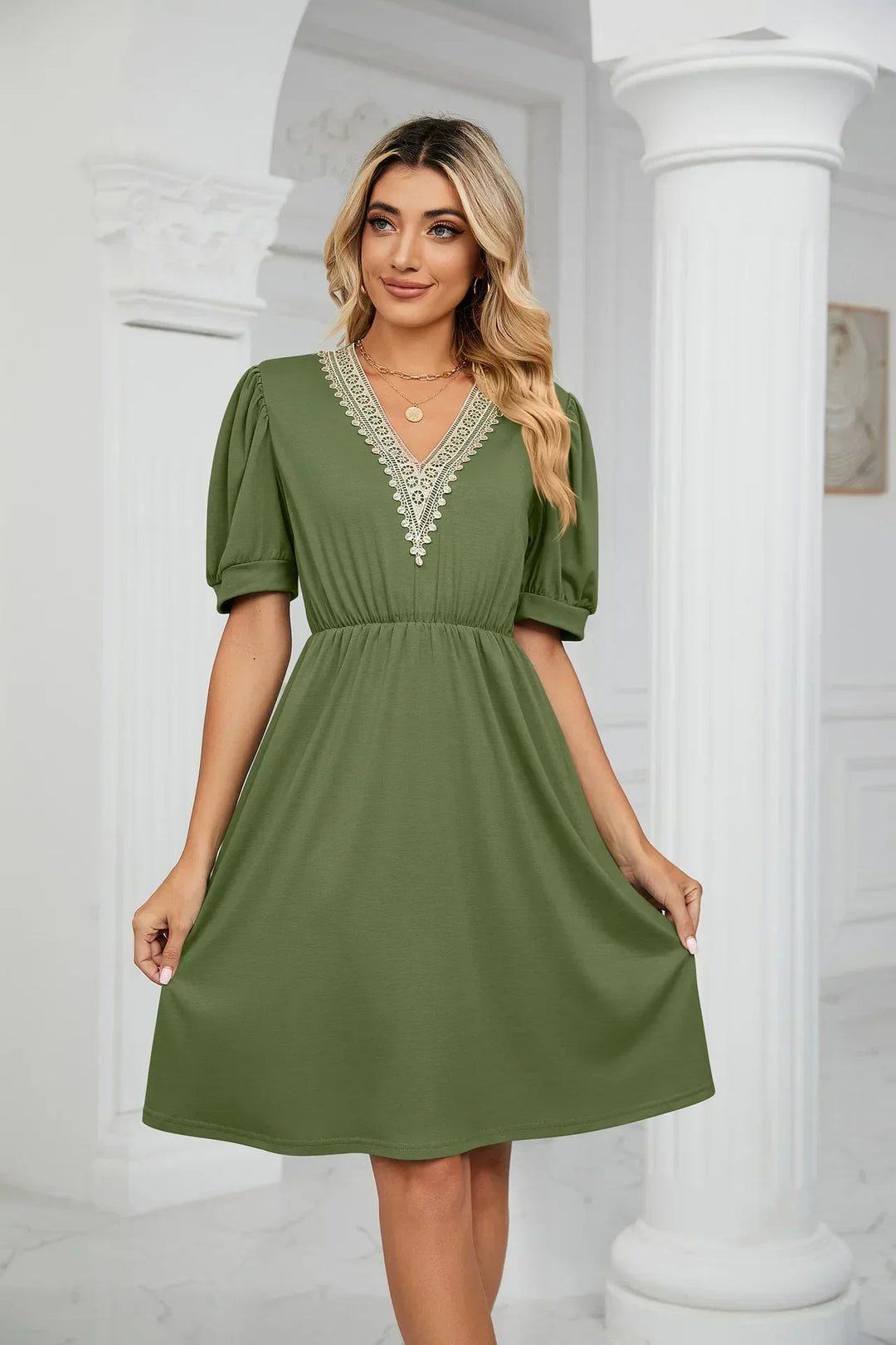 Levoire | Robe En Patchwork Simple Avec Des Pointes Pour Le Printemps/Été Grun