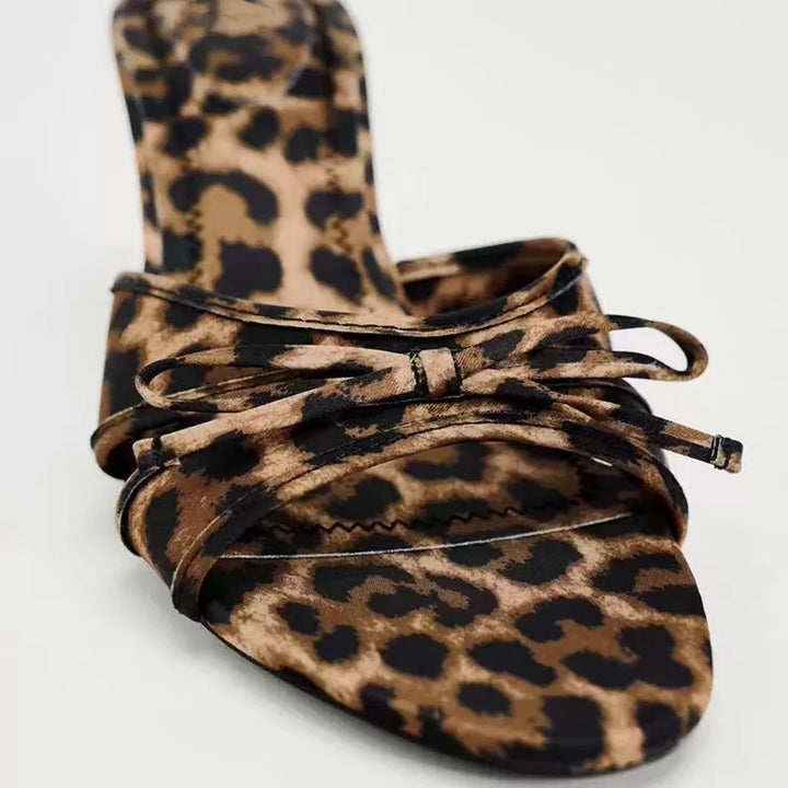 Levoire | Chaussures À Talons Hauts Avec Lacets Et Motif Léopard
