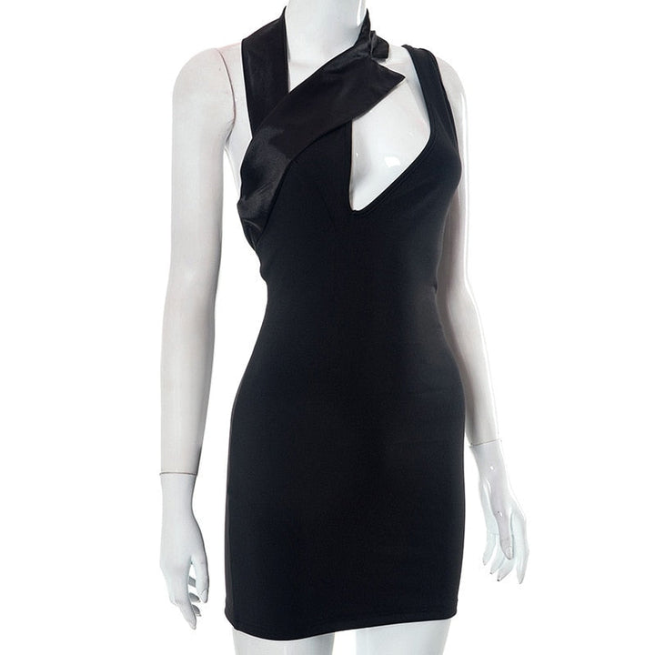 Levoire | Noir Col Montant Mini Robe
