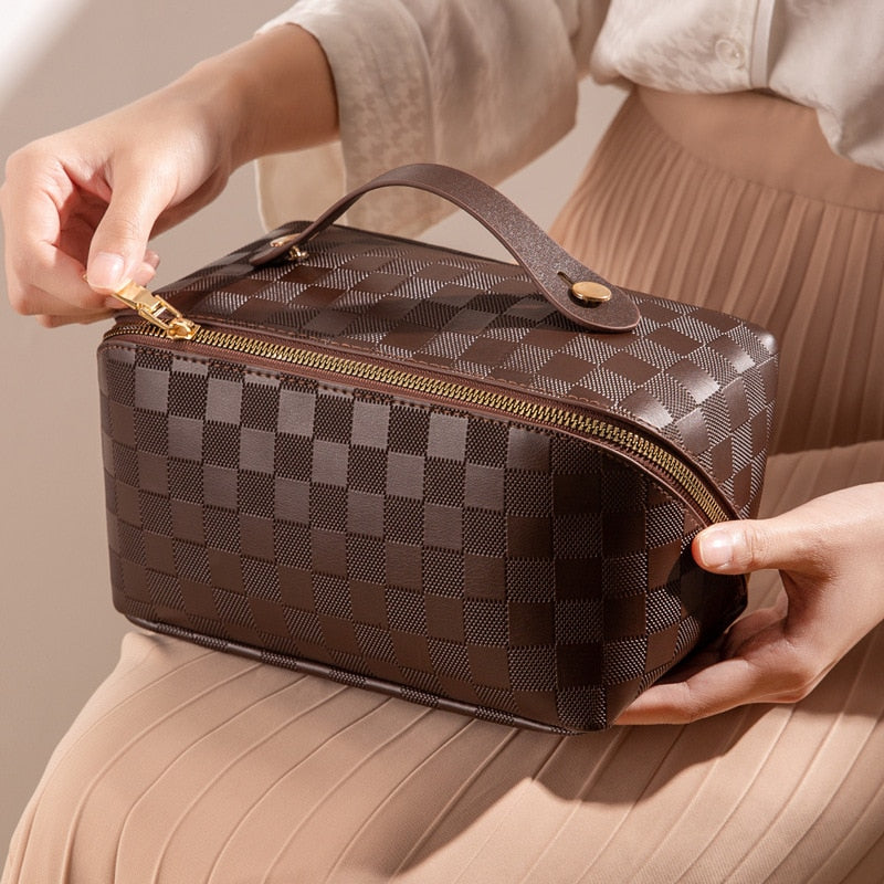 Levoire | Sac De Maquillage En Tartan De Luxe Braun