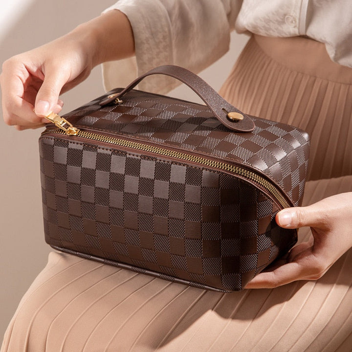 Levoire | Sac De Maquillage En Tartan De Luxe Braun