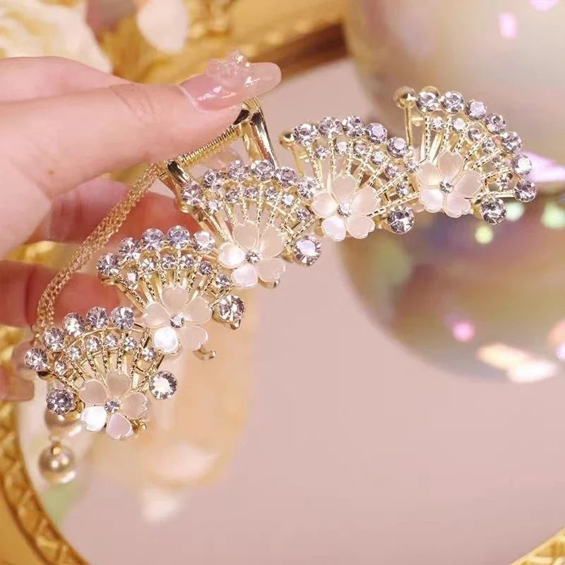 Levoire | En Perles Avec Fleurs Et Glands – Accessoire Élégant 14