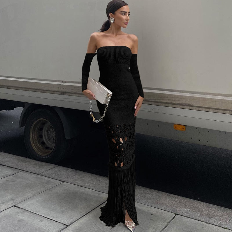 Levoire | Robe Maxi Dénudée À Franges En Tricot À Manches Longues