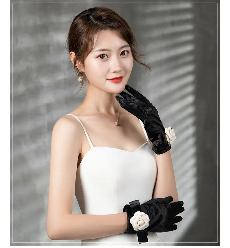 Levoire | Récolte Vintage Gants Courts En Satin Noir Hepburn