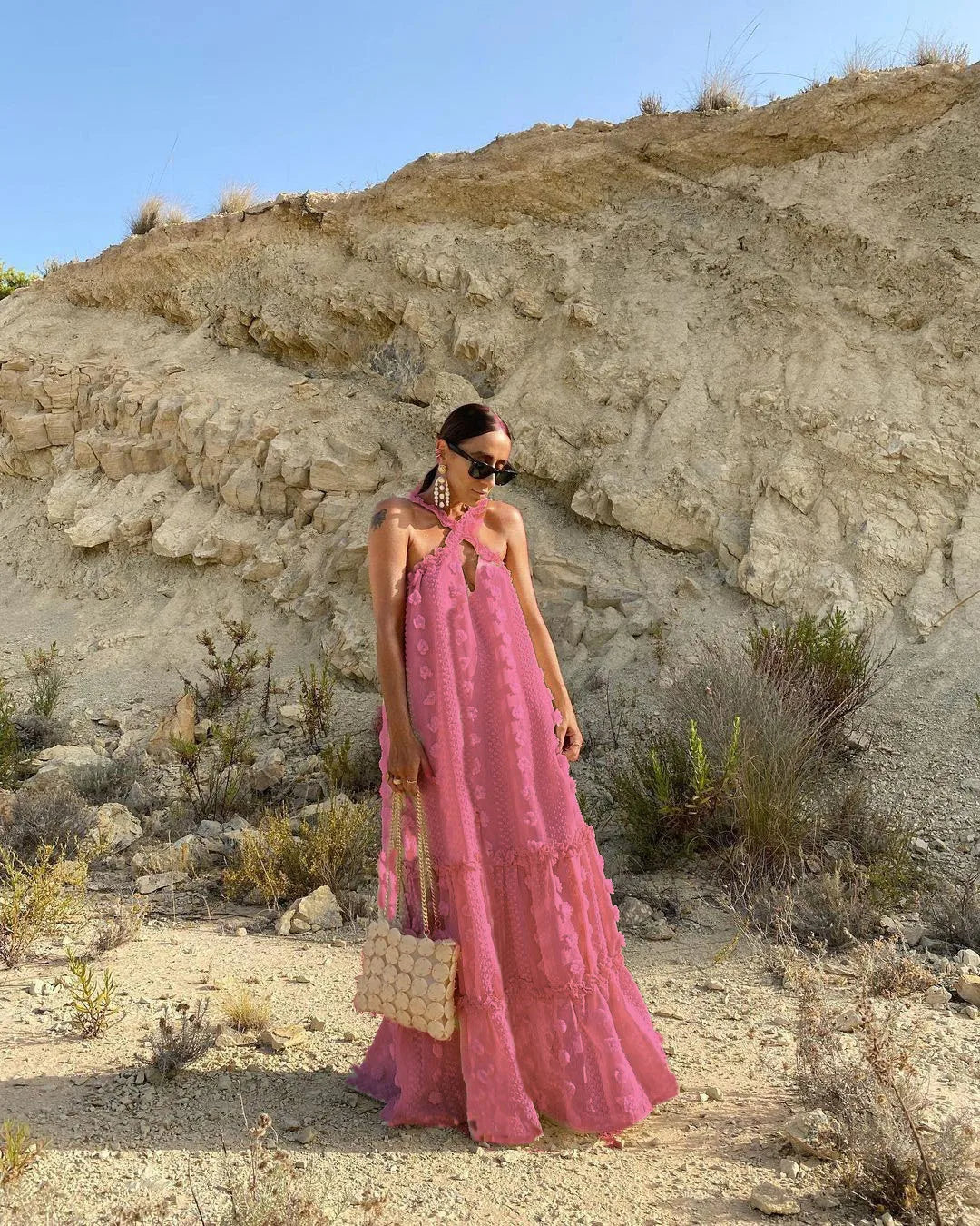 Levoire | Collier Élégant Robe Rose rouge