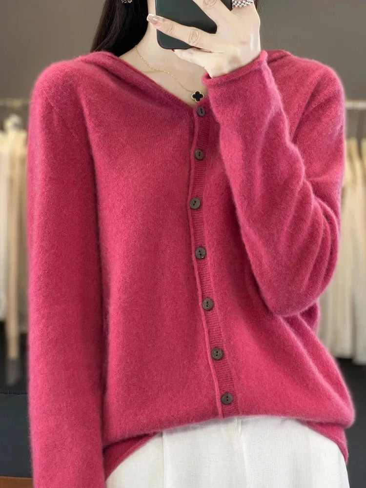 Levoire | Pull En Cachemire À Manches Chauve-Souris Avec Bonnet Et Bouton Rosa