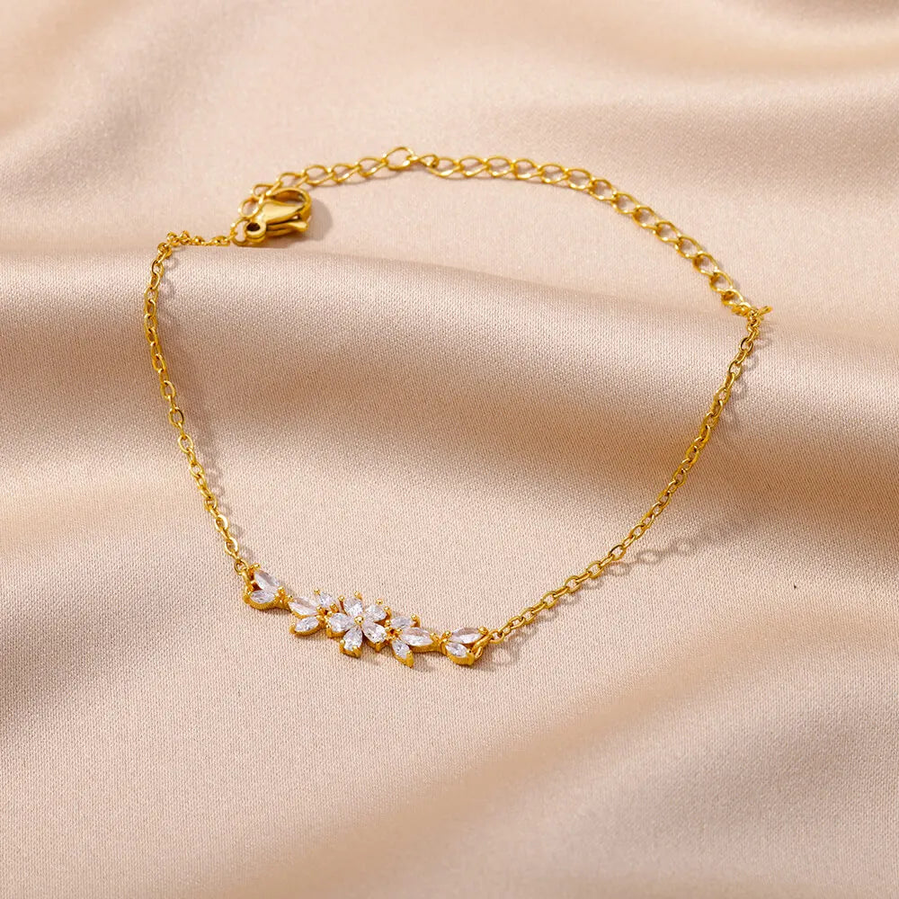 Levoire | Bracelet Fleur En Zircon Doré