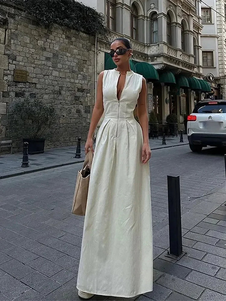 Levoire | Robe Longue Élégante Plissée Sans Manches Beige