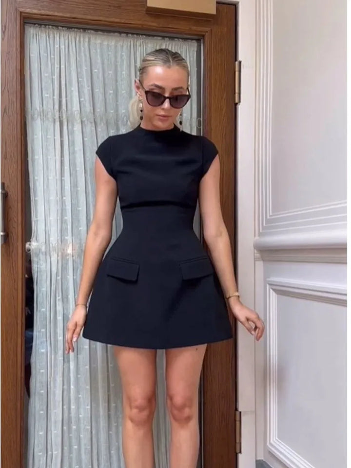 Levoire | Robe Mini Avec Coupe En A Et Poches Noir