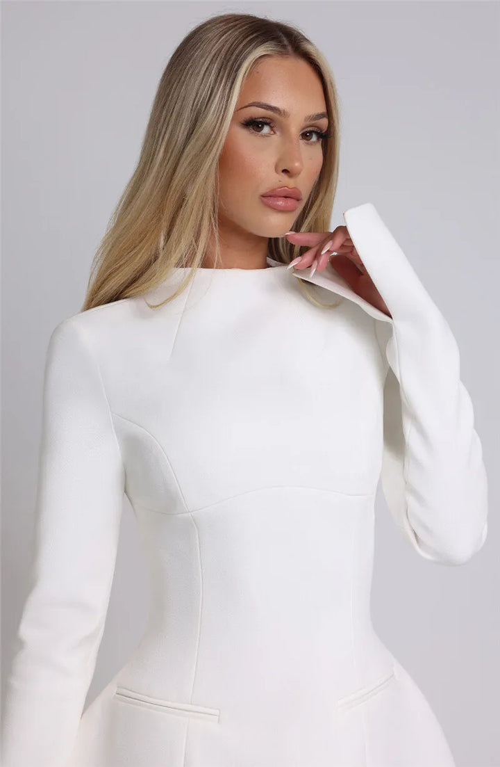Levoire | Robe Mini Sexy Échancrée Pour Un Style Féminin Et Moderne