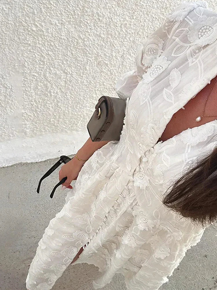 Levoire | Robe A Ligne Élégante En Dentelle Brodée
