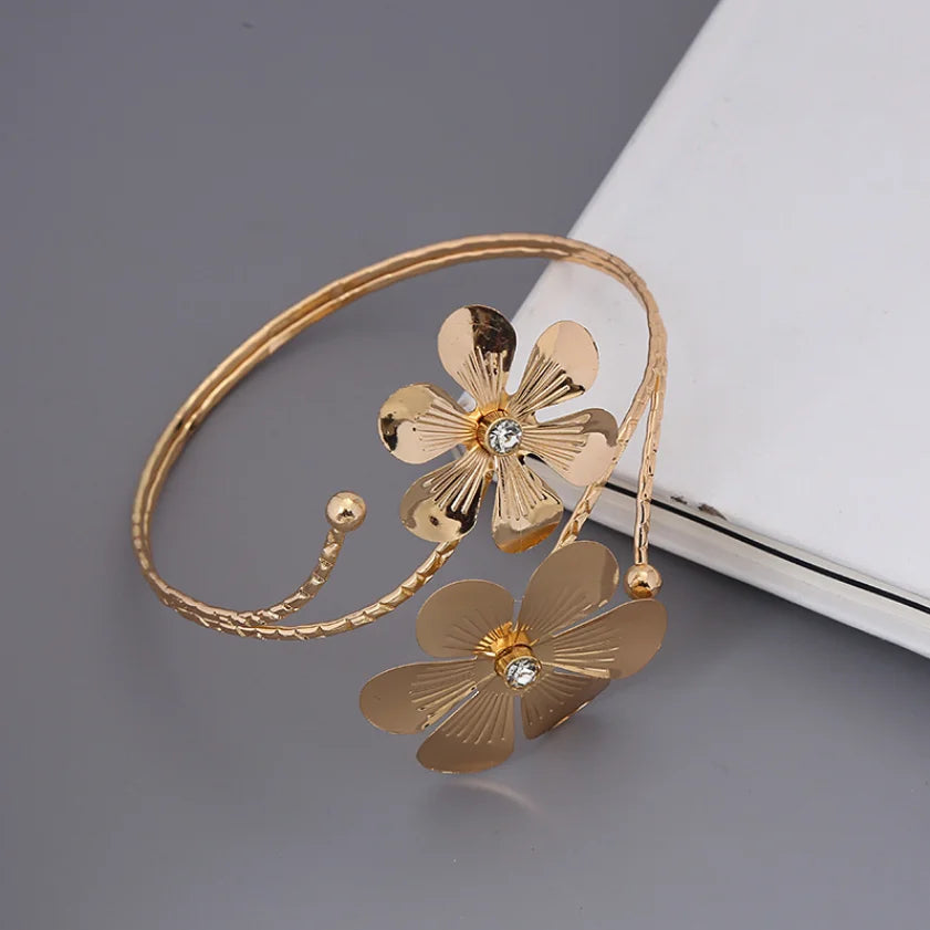 Levoire | Beauté Florissante Bague De Poignet En Cercle Doré