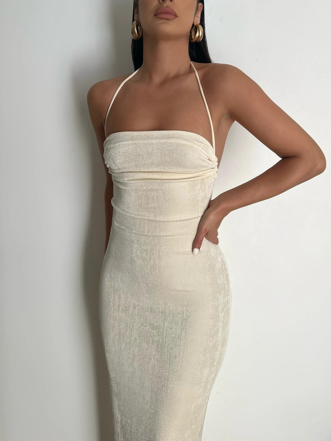 Levoire | Robe Décolleté Dans Le Dos Faites Une Magnifique Entrée Et Départ