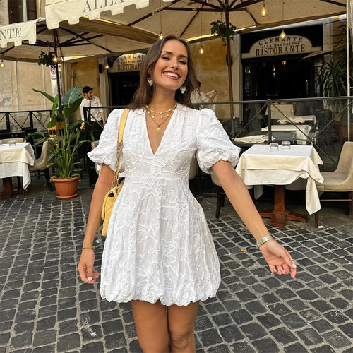 Levoire | Robe brodée charmante blanche