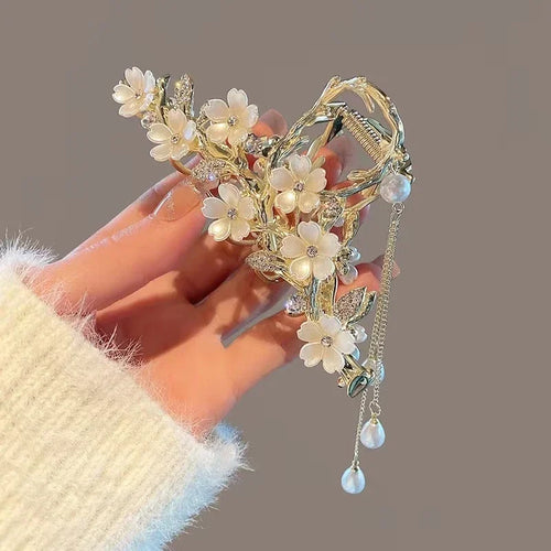 Levoire | En Perles Avec Fleurs Et Glands – Accessoire Élégant