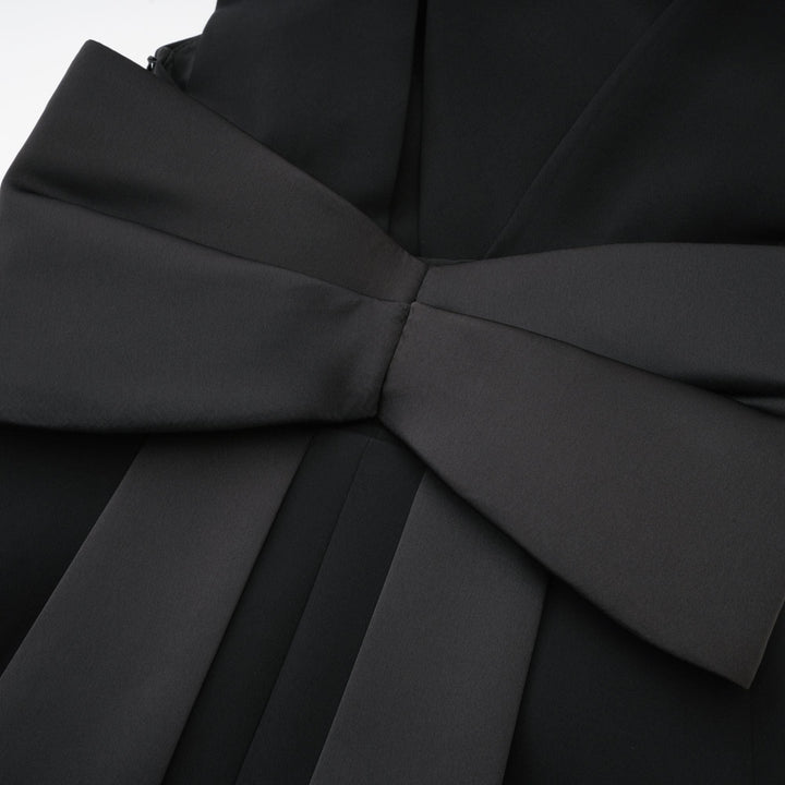 Levoire | Robe Mini À Noeud Surdimensionnée Noire