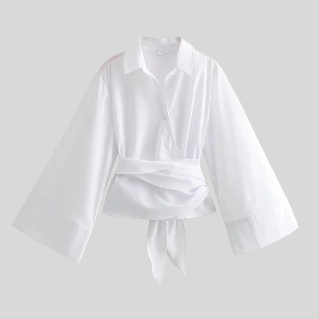 Levoire | Haut Ventilé Et Élégant Avec Deux Rangées De Boutons Et Col En V Blanc