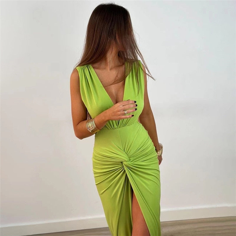 Levoire | Robe Maxi À Poches Ruchées En V Avec Fente Haute