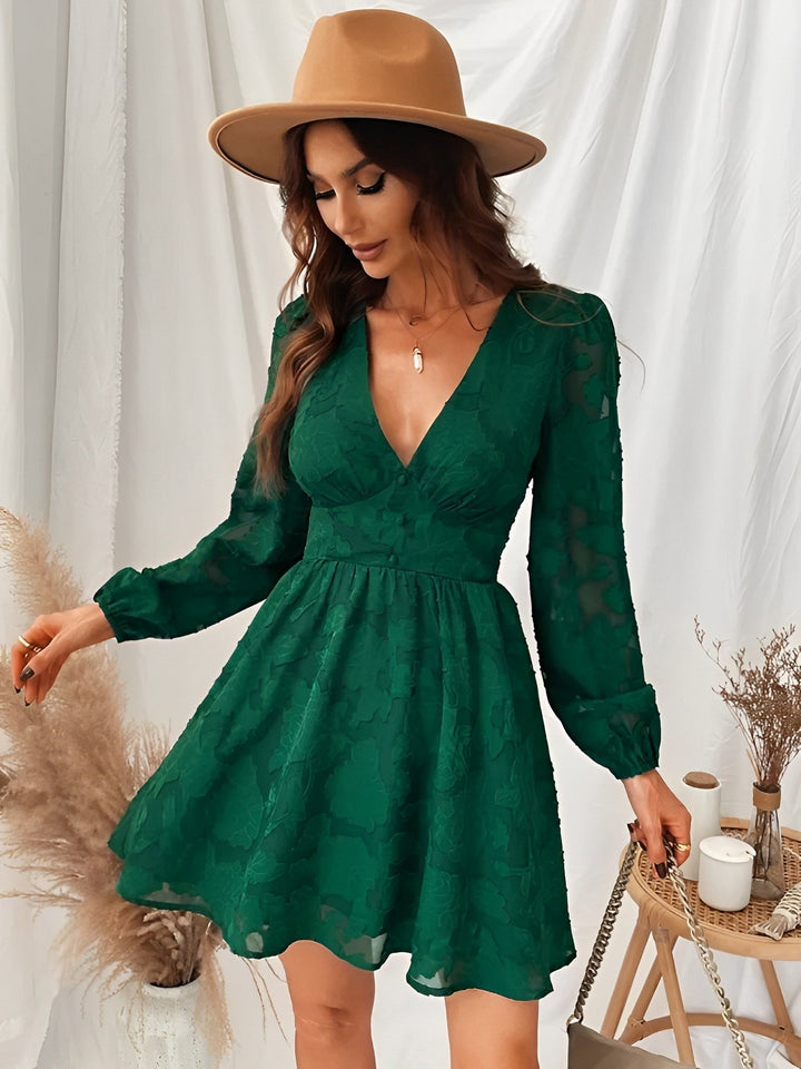 Levoire | Robe Mini Luxueuse À Col V Et Manches Longues Vert