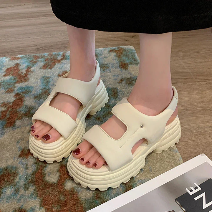 Levoire | Chunky Comfy Strap Ibiza Sandales