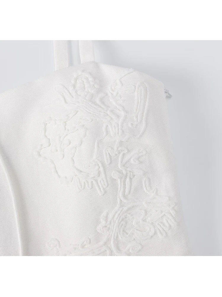 Levoire | Robe Midi Éclatante Brodée