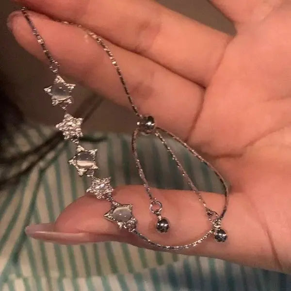 Levoire | Bracelet Élégant En Perles Avec Nœud En Cristal
