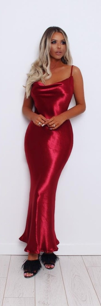 Levoire | Robe En Satin Tous Les Yeux Sont Braqués Sur Vous Avec Cette Robe
