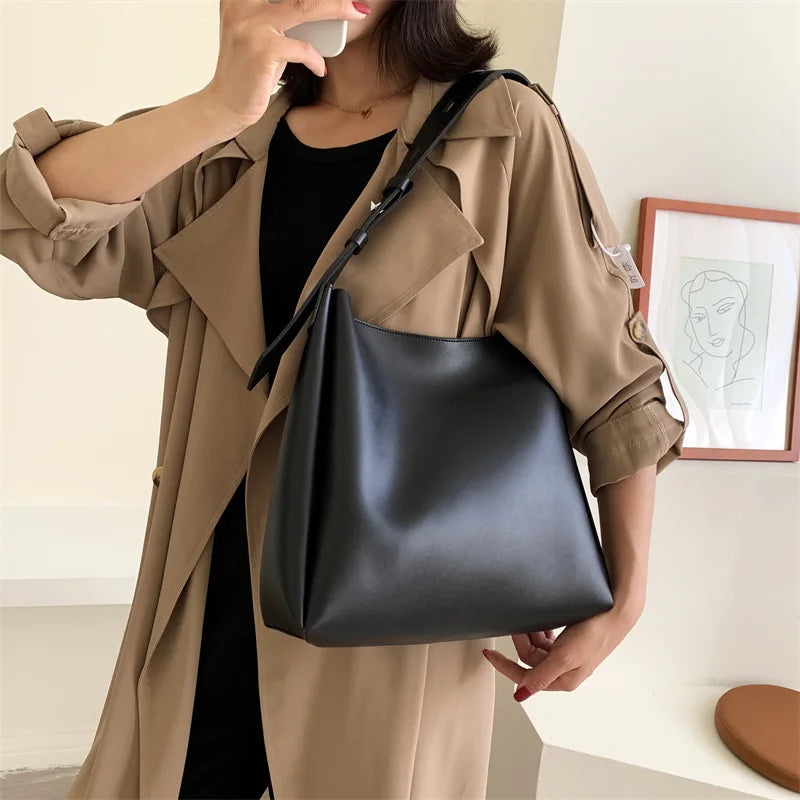 Levoire | Grand Sac À Main Et Sa Pochette