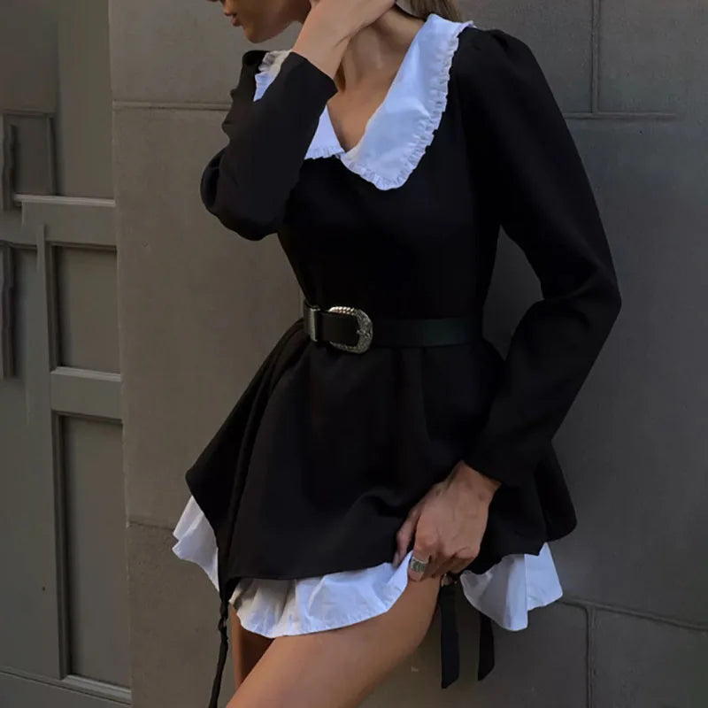 Levoire | Robe Élégante Avec Des Blocs De Couleur Et Des Volants Ludiques