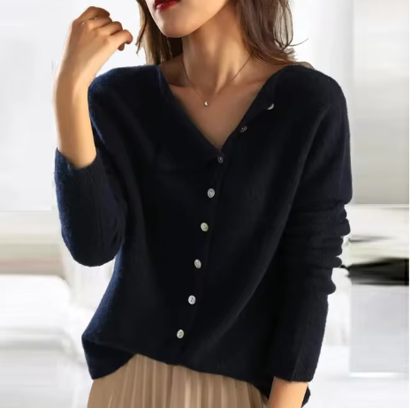 Levoire | Cardigan En Tricot Confortable Tummansininen (Seulement 3 pièces restantes)