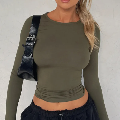 Levoire | Chemise Ajustée Élégante À Col Rond Et Manches Longues Vert