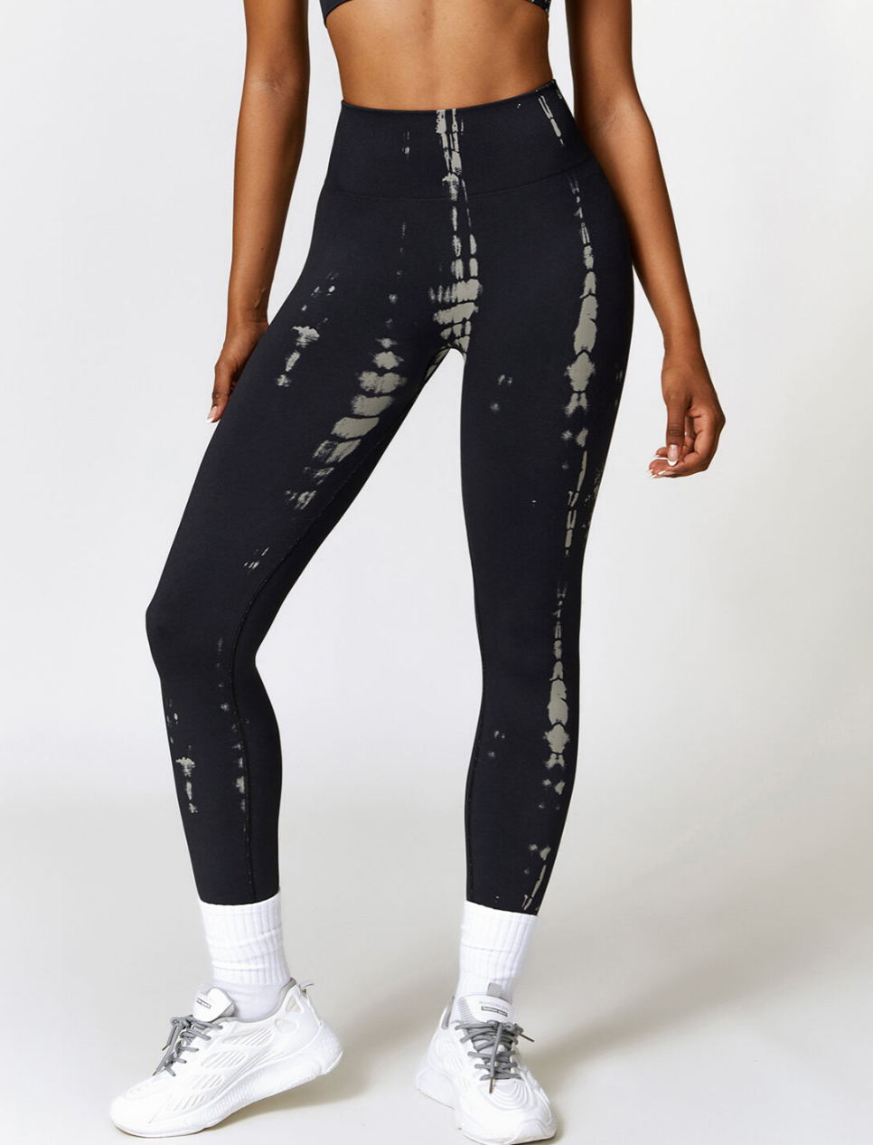Levoire | Noir Batik
