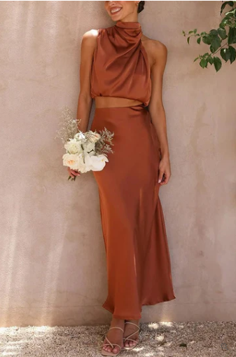 Levoire | Robe Maxi Sans Manches En Satin À Col Irrégulier Orange