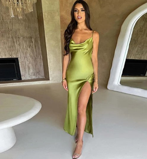 Levoire | Robe Maxi En Satin Blanc Avec Bretelles Spaghetti Vert