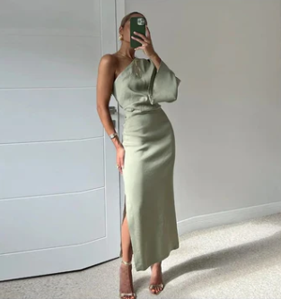 Levoire | Robe Maxi En Satin Simple Avec Fente Latérale Vert clair