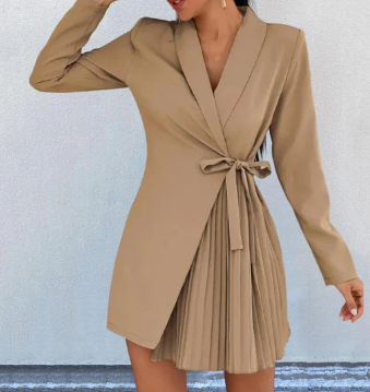 Levoire | Robe Blazer Unie Avec Décolleté En V Et Revers