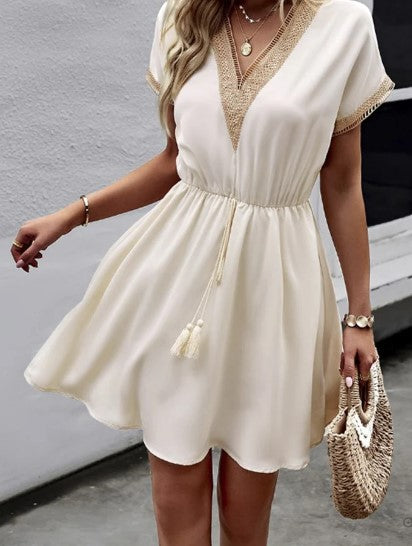 Levoire | Robe Cocktail Dentelle Décolleté V Blanc