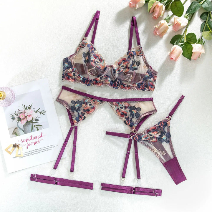 Levoire | Ensemble De Printemps Lingerie Avec Broderie Décorative Lila